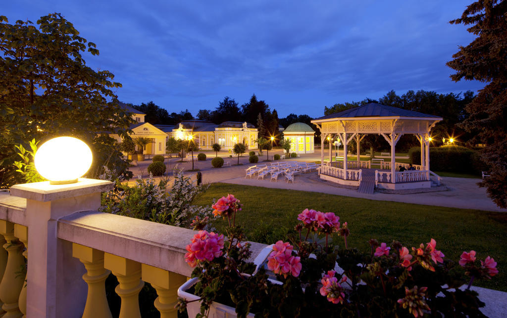Dr. Adler Spa & Kurhotel Frantiskovy Lazne Exterior photo