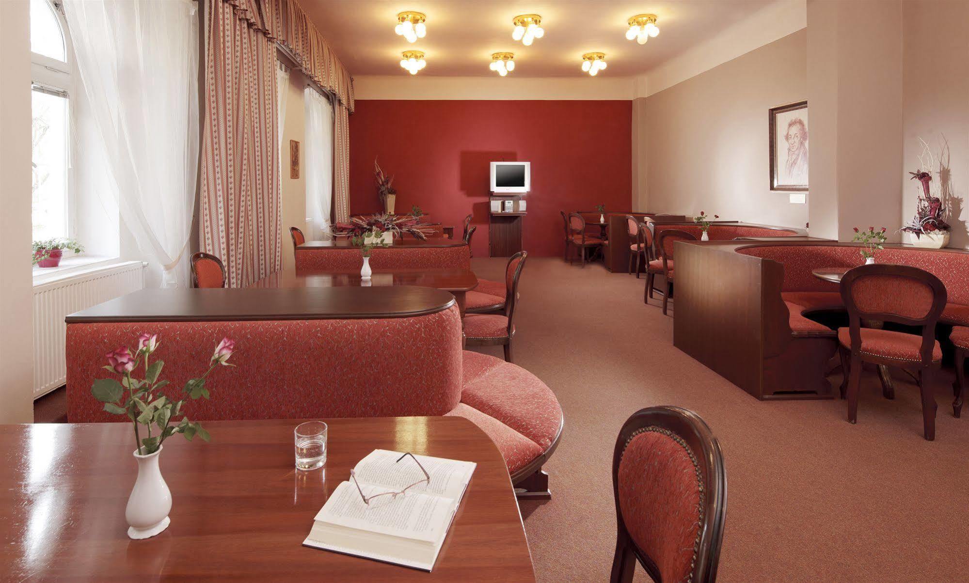 Dr. Adler Spa & Kurhotel Frantiskovy Lazne Exterior photo